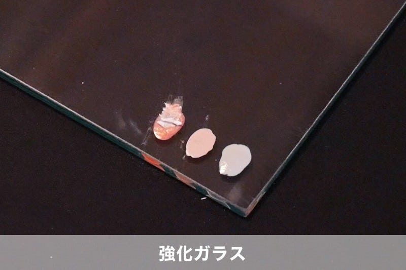 ネイルテーブルの天板】ガラスのテーブルトップが良い理由