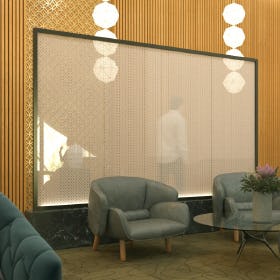 旅館のロビーの装飾に「和紙ガラス(和風ガラス)」を使用した事例