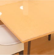 オフィス・パソコンデスク用のテーブルトップに価格の安さ・安全性どちらもほしい方におすすめのテーブル用 ビニールマット