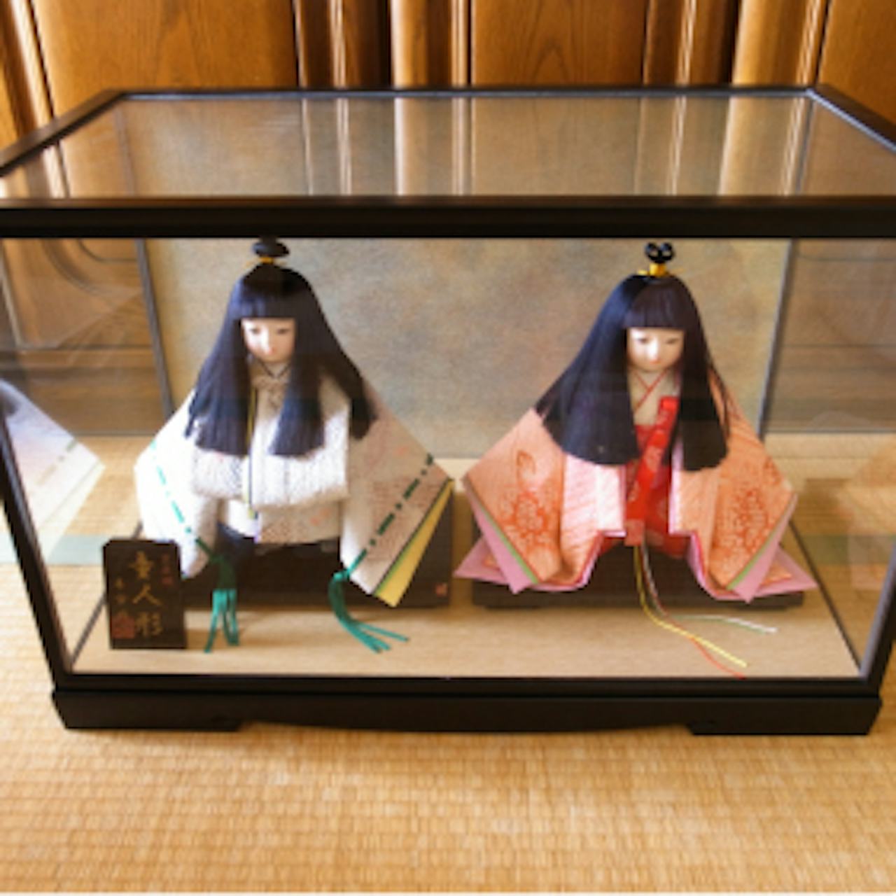 人形ケース用に、ガラスケースを造作した事例
