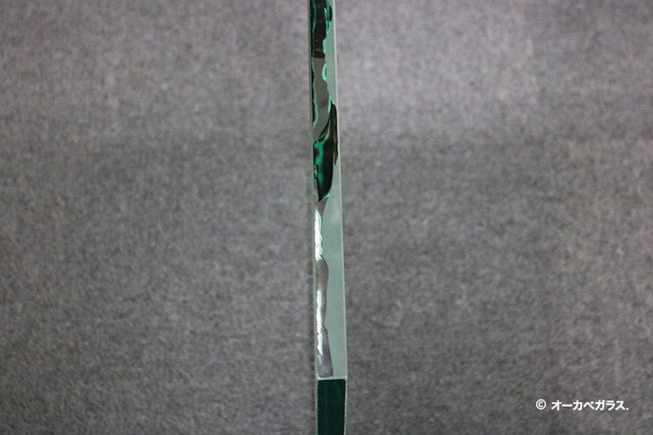 フロートガラス(19ミリ)の切断面 (2)