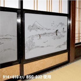 障子用ガラス(ぼかし山水) - 使用事例:和室の障子窓に