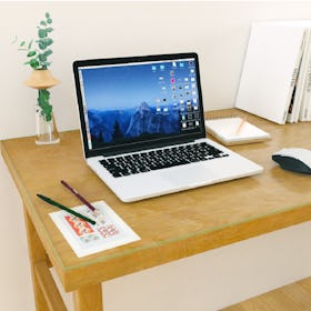 テスクのテーブルトップに