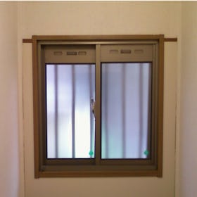 ペアガラス - 使用事例:トイレの窓に