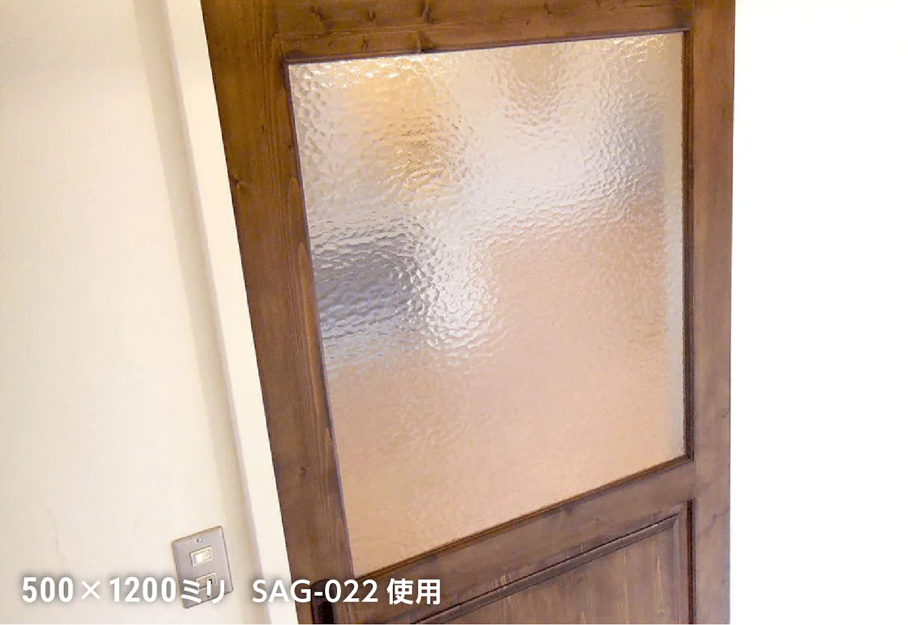 アンティークガラス - 使用事例：ドア窓に