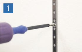 透明ガラス:ステンレス棚柱セット - 取付方法①棚柱を付属のビスで壁面に固定