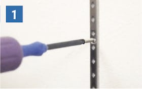 強化ガラス:ステンレス棚柱セット - 取付方法①棚柱を付属のビスで壁面に固定