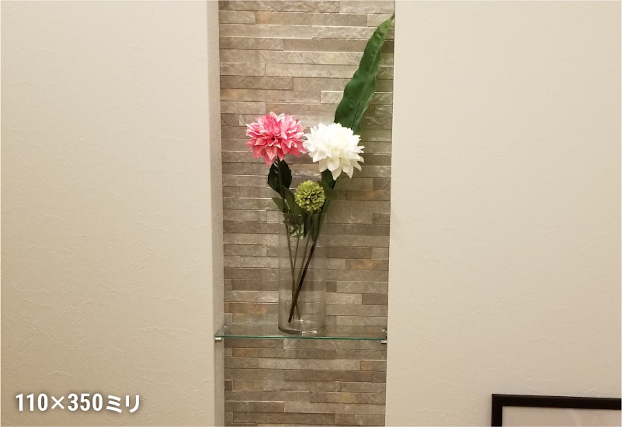 「透明ガラス:棚受けダボセット(木地用)」でデッドスペースをガラス棚にした事例