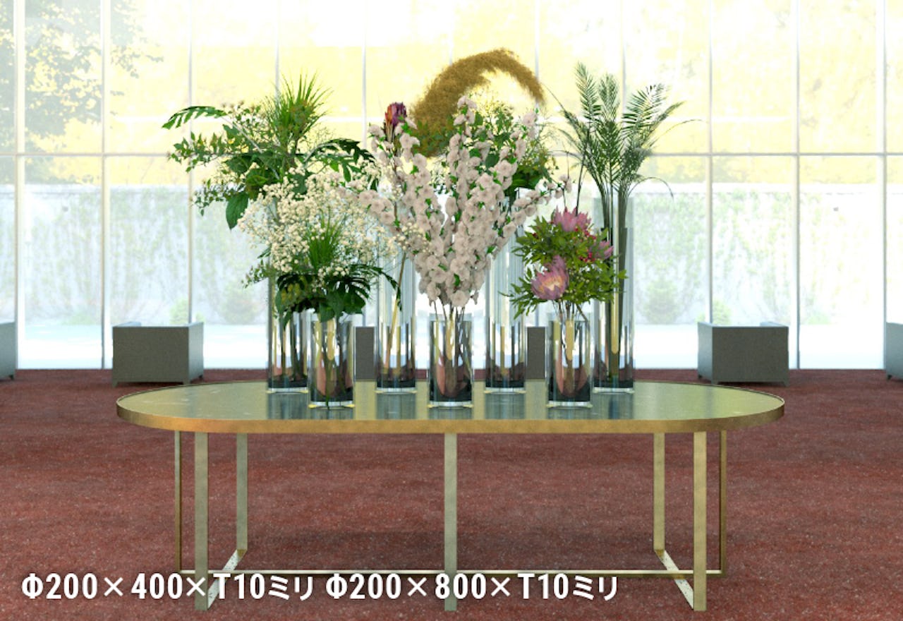 フラワーアレンジメントの花瓶に大型円柱ケース アクリルを使用した事例