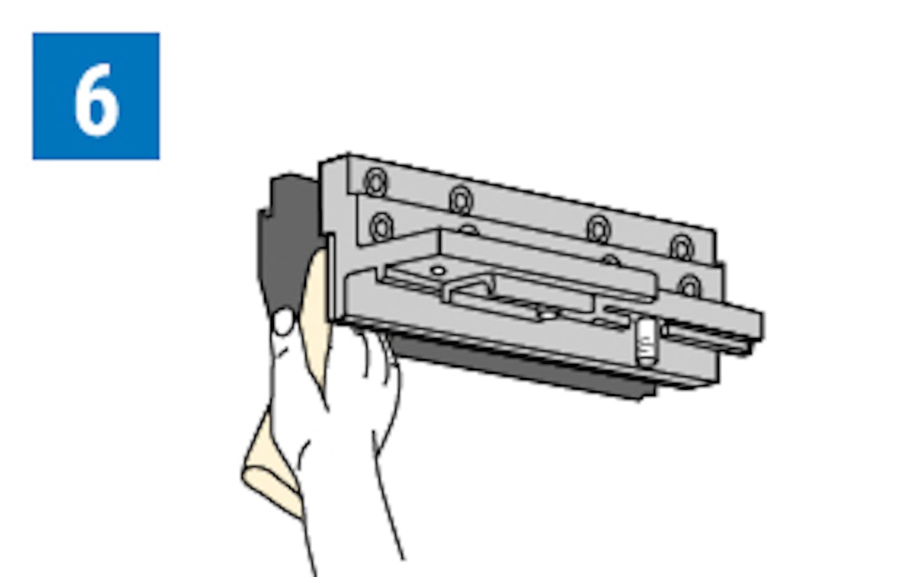 ガラスブラケットを清掃する/床レールなしのガラス吊り戸「吊りガラス引き戸」の取り付け方(6)