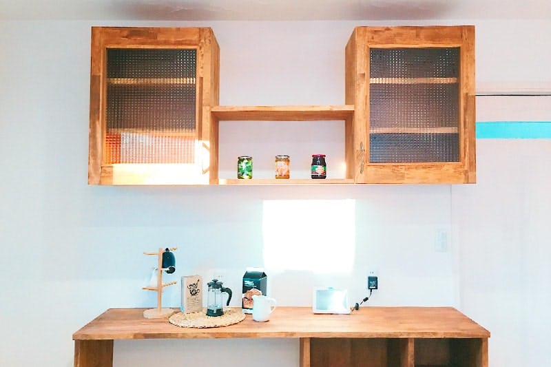 カフェ風の食器棚に！デザインガラスの「CHG-002 チェッカーガラス