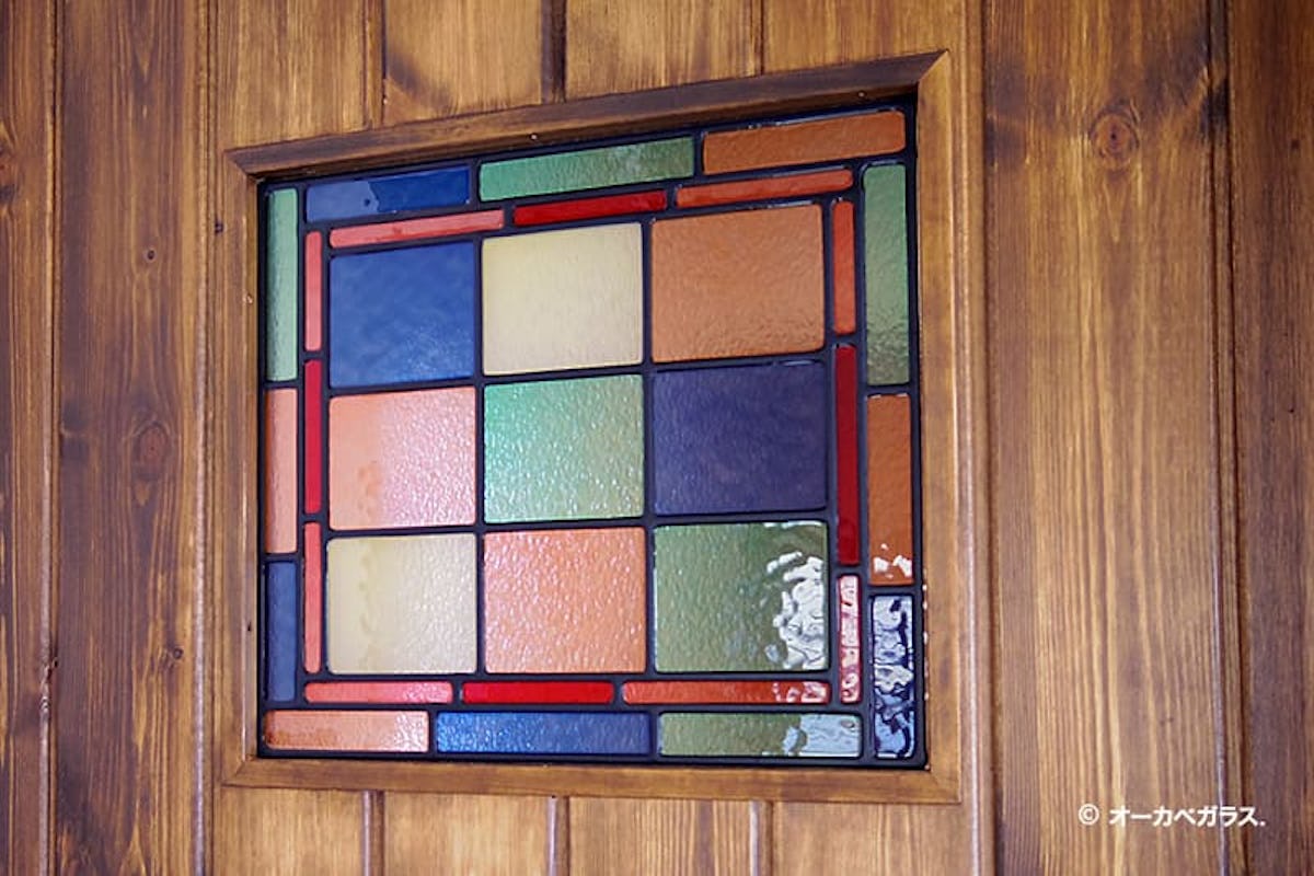 「フルオーダーステンド」が設置されたドア(1)