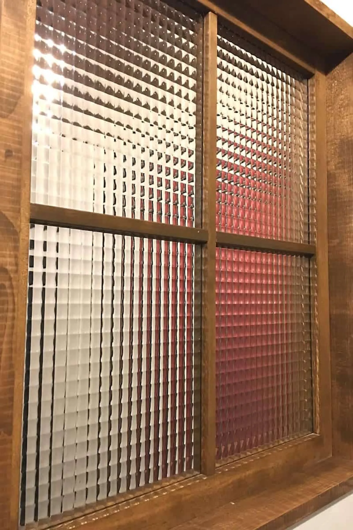 デザインガラスの室内窓で明るいお部屋に！「CHG-002 チェッカーガラス 