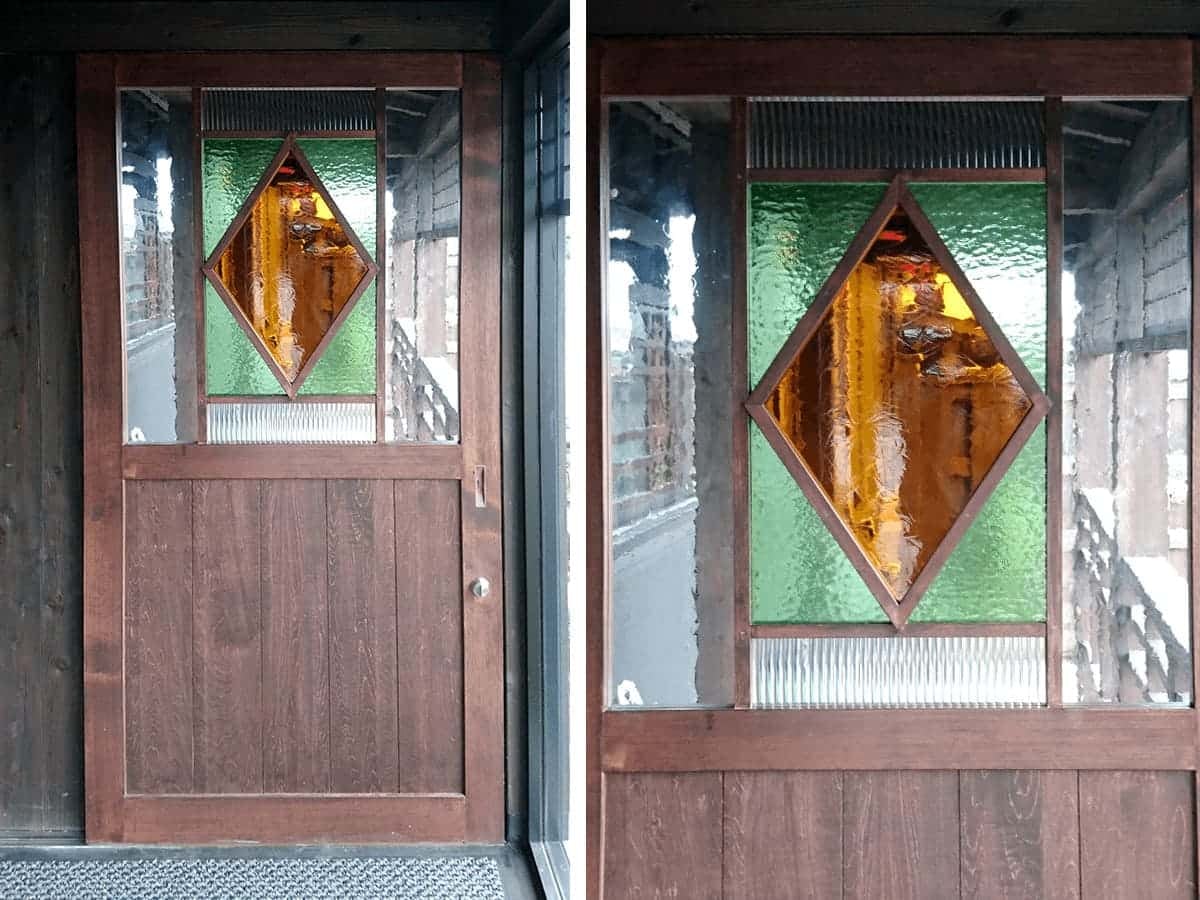 居酒屋のドアガラスに使用したデザインガラス