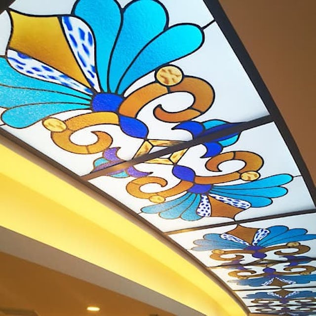 ステンドグラス「プリズム」シリーズのイメージ