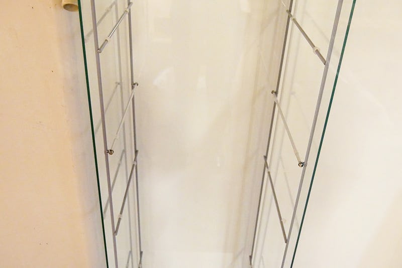 IKEA「デトルフ」に「ガラス棚板」を増設する方法！6ステップまとめ