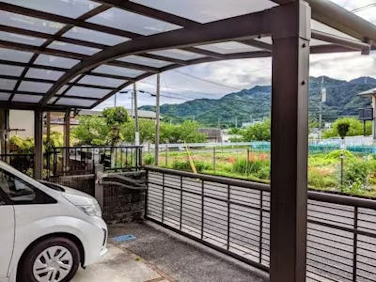 波板ポリカーボネート】カーポートに人気の屋根材/交換・張り方の 波板ポリカーボネート】カーポートに人気の屋根材/交換・張り方の