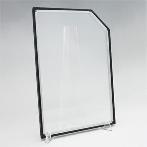 ガラスのペア加工／異形の窓に合わせた異形のペアガラス