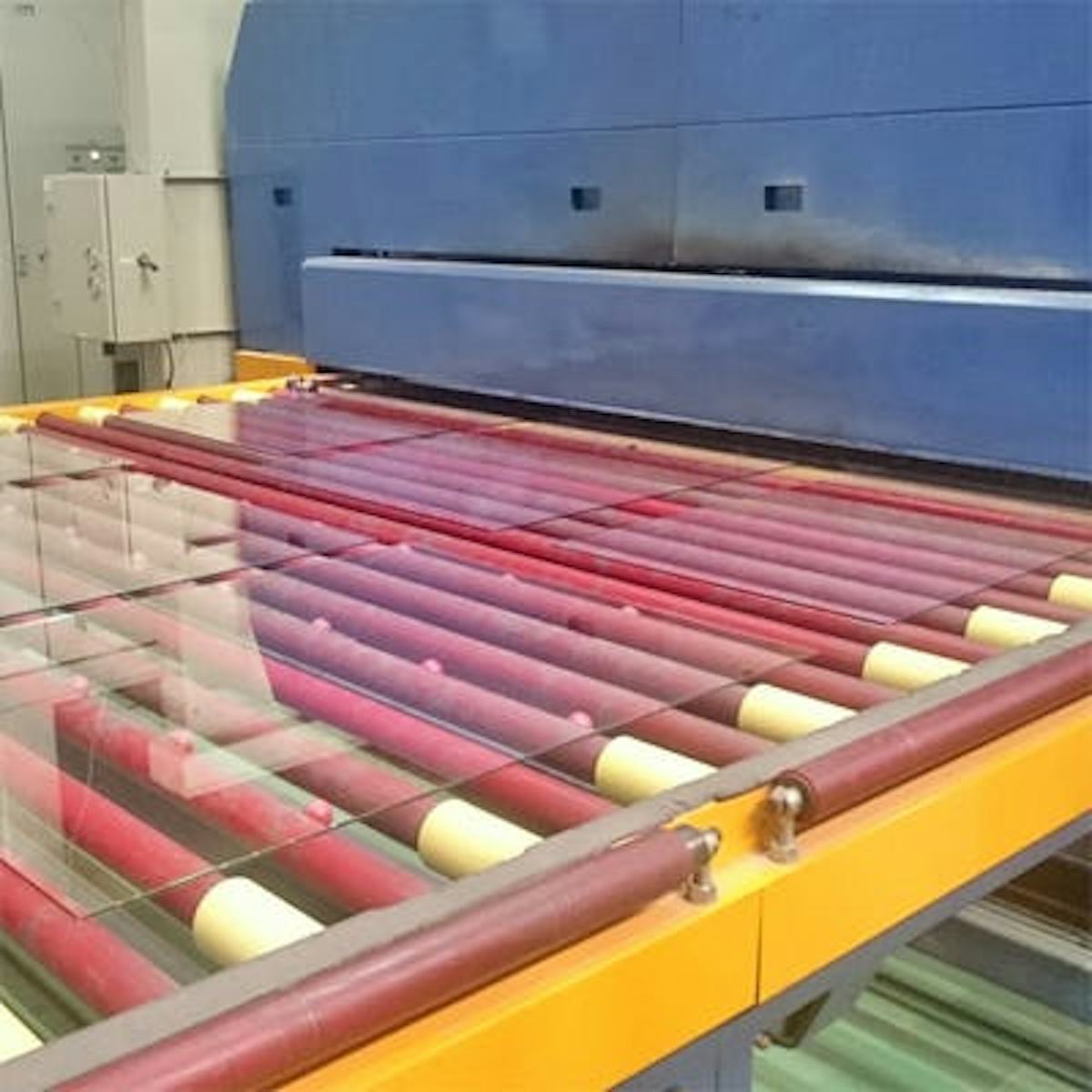 ガラスの強化ガラス加工