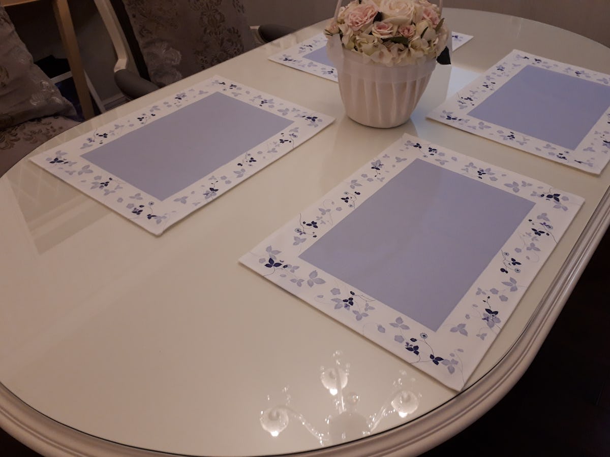 ダイニングテーブルの天板に「強化ガラス」/ N様