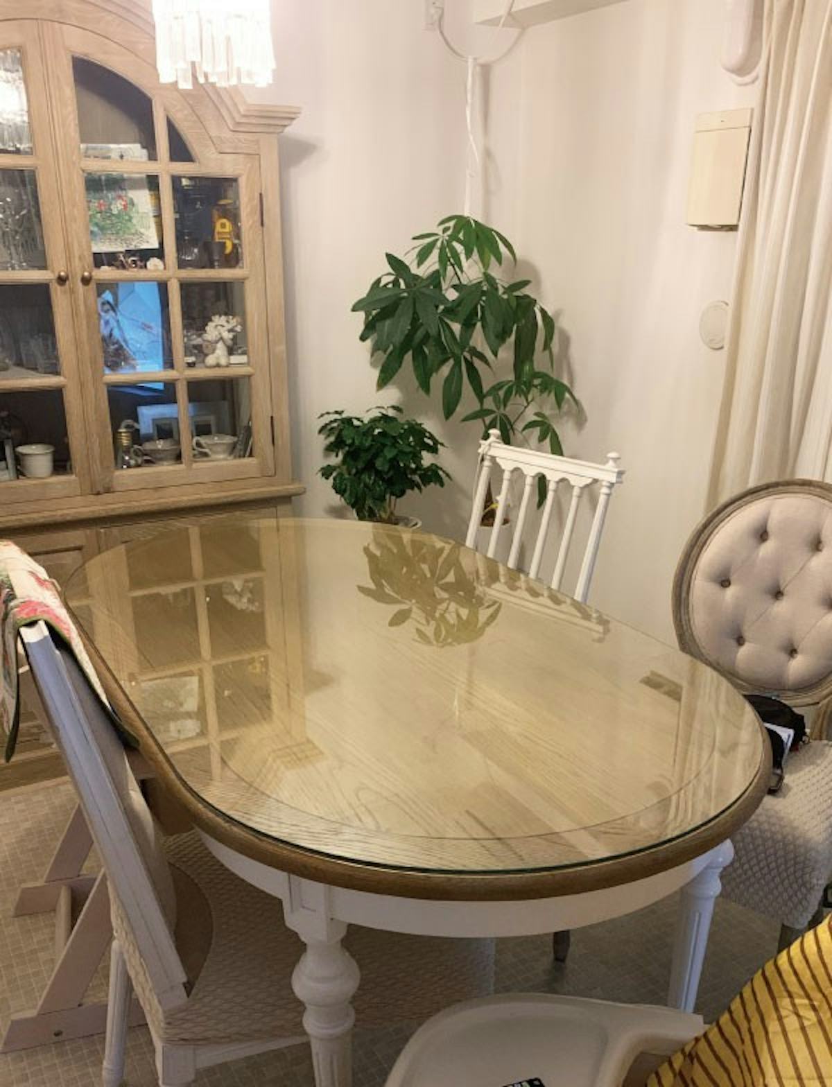 ダイニングテーブルの天板に「強化ガラス」/Y様