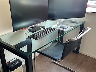 オフィステーブル・パソコンデスク用のテーブルマット・テーブルトップのガラス天板の選び方