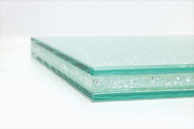 クラックガラスの切断面の仕上がり・見え方