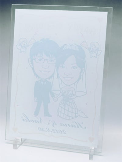 ガラスの「オンデマンドフルカラー印刷」の裏面の見え方 - 白色のベタ塗り (全面が単純に白色)