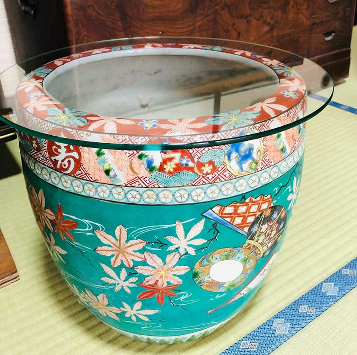 火鉢ガラステーブル用のガラス天板の事例