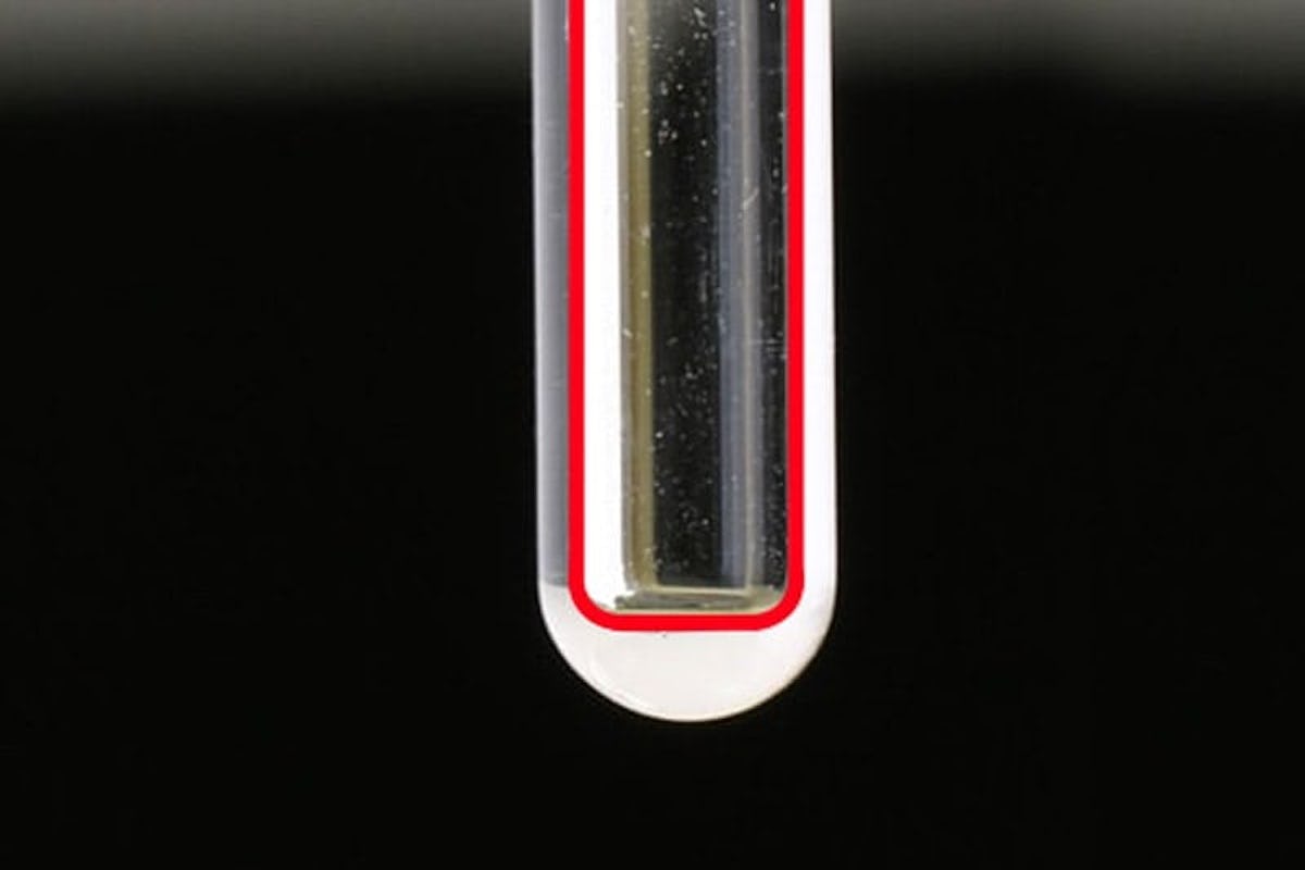 小さいサイズのガラス管に「丸底封じ加工」をした時 - 内側の底は平らになる