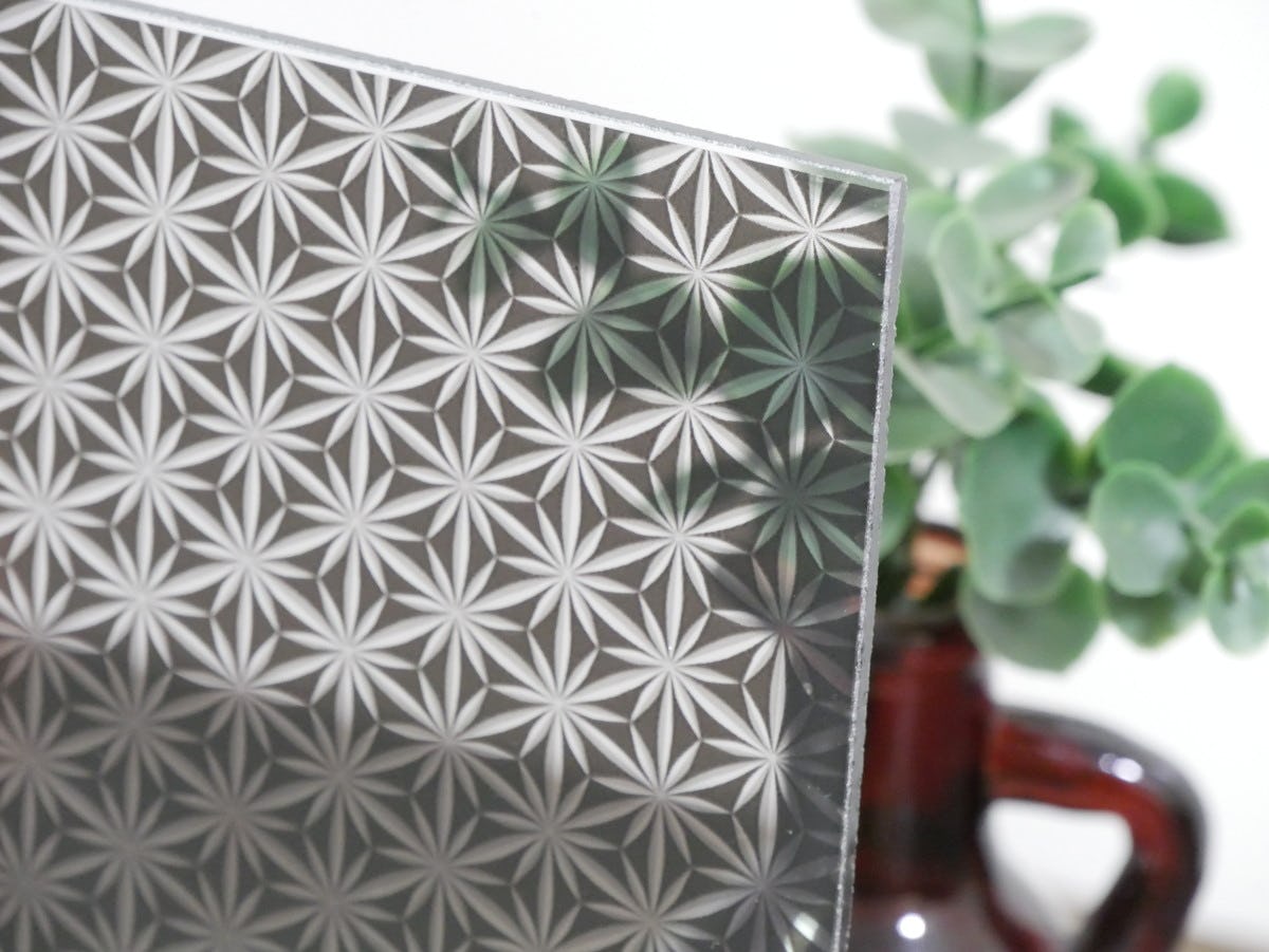 GF1838 デザインフィルムガラス【サンゲツ】和 (麻の葉黒切子