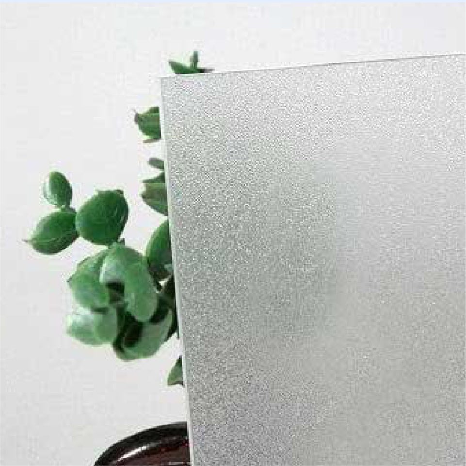 フロストガラス(タペストリーガラス) - すりガラスをフッ酸化加工した不透明のガラス